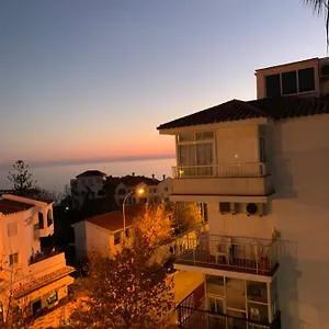 Barbieri Beach , Nerja España